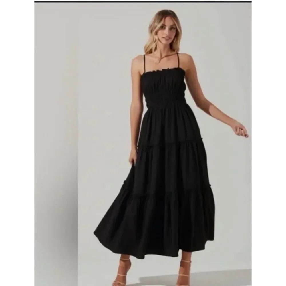 ASTR Smocked Maxi Dress in Black Size Small